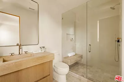 1758 S Holt Ave, Los Angeles, CA 90035 - Photo 33