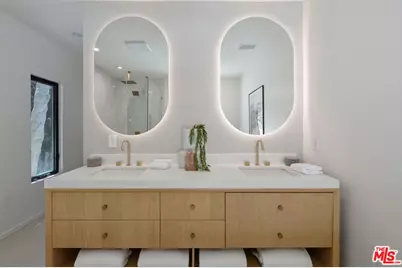 1712 N Beverly Glen Blvd, Los Angeles, CA 90077 - Photo 23