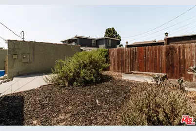 4213 W 59th Pl, Los Angeles, CA 90043 - Photo 27
