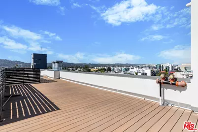 11013 Hartsook St #301, North Hollywood, CA 91601 - Photo 9