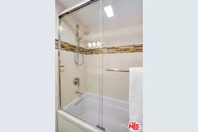 1100 N Beverly Glen Blvd, Los Angeles, CA 90077 - Photo 11
