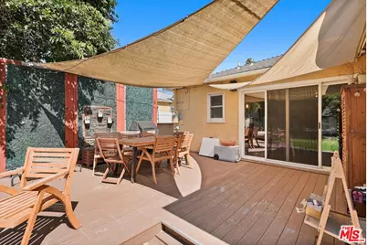 17646 Delano St, Los Angeles, CA 91316 - Photo 23