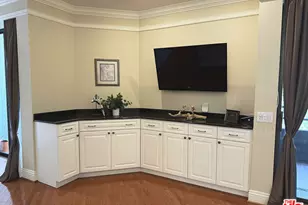 4752 Park Encino Ln, Encino, CA 91436 - Photo 9