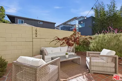 2920 11th St #6, Santa Monica, CA 90405 - Photo 37