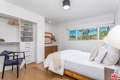 6826 Iris Cir, Los Angeles, CA 90068 - Photo 19