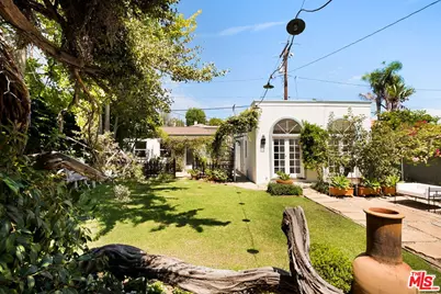 827 Yale St, Santa Monica, CA 90403 - Photo 21