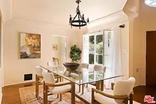 827 Yale St, Santa Monica, CA 90403 - Photo 9