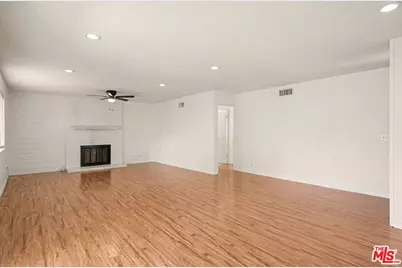 22932 Covello St, Los Angeles, CA 91307 - Photo 39