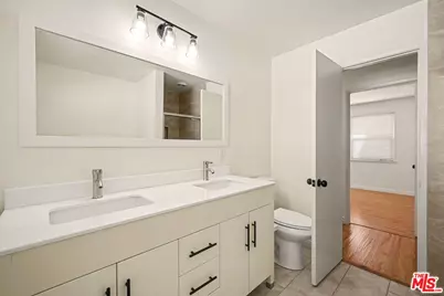 22932 Covello St, Los Angeles, CA 91307 - Photo 21