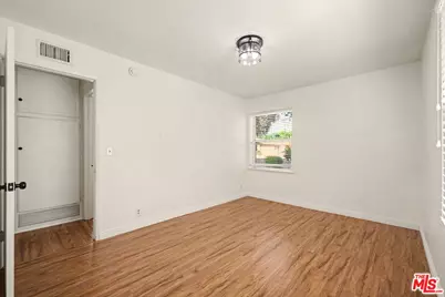 22932 Covello St, Los Angeles, CA 91307 - Photo 25