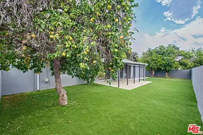22932 Covello St, Los Angeles, CA 91307 - Photo 37