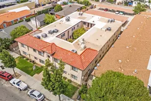 24846 Walnut St, Santa Clarita, CA 91321 - Photo 5