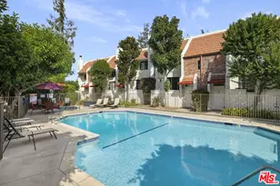 6540 Hayvenhurst Ave, Lake Balboa, CA 91406 - Photo 27
