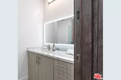 6181 Temple Hill Dr, Los Angeles, CA 90068 - Photo 33