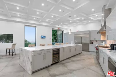 6181 Temple Hill Dr, Los Angeles, CA 90068 - Photo 9
