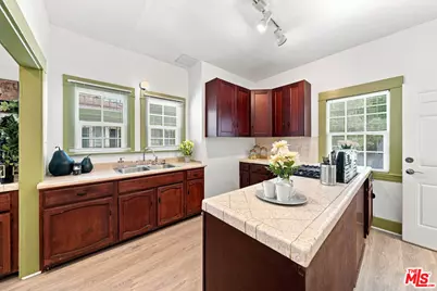 1726 6th Ave, Los Angeles, CA 90019 - Photo 7