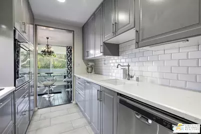 848 N Kings Rd #102, West Hollywood, CA 90069 - Photo 15
