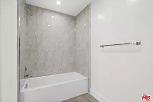 11042 La Maida St, North Hollywood, CA 91601 - Photo 11