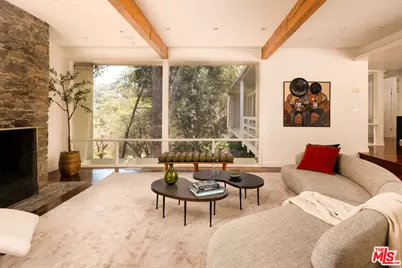 2275 Bowmont Dr, Los Angeles, CA 90210 - Photo 27