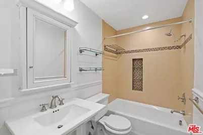 12321 Ocean Park Blvd #2, Los Angeles, CA 90064 - Photo 13