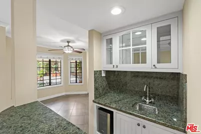 12321 Ocean Park Blvd #2, Los Angeles, CA 90064 - Photo 7