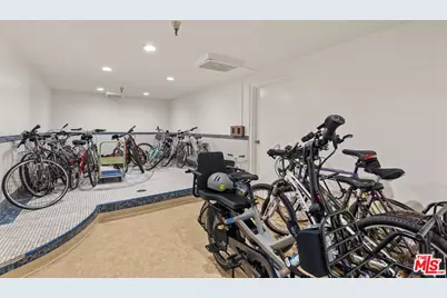 12321 Ocean Park Blvd #2, Los Angeles, CA 90064 - Photo 19