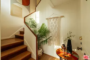 5589 Village Green, Los Angeles, CA 90016 - Photo 3