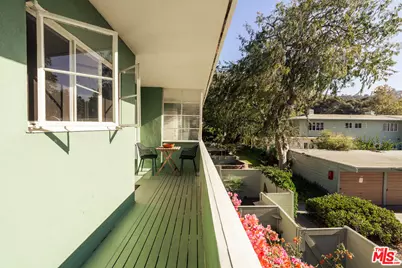 5589 Village Grn, Los Angeles, CA 90016 - Photo 33