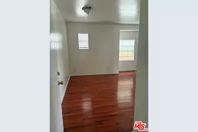 1529 5th Ave, Los Angeles, CA 90019 - Photo 3