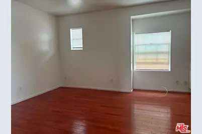 1529 5th Ave, Los Angeles, CA 90019 - Photo 15