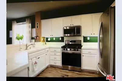12452 Sonoma Dr, Pacoima, CA 91331 - Photo 19