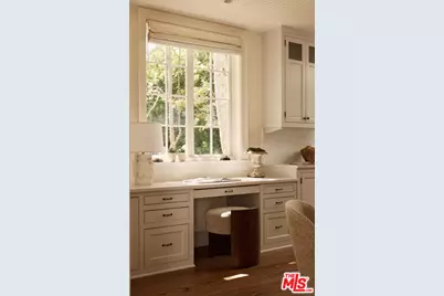 339 S Carmelina Ave, Los Angeles, CA 90049 - Photo 21