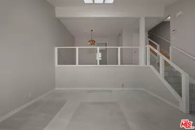 13050 Maxella Ave #2, Los Angeles, CA 90292 - Photo 11