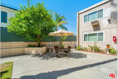 7129 Coldwater Canyon Ave #10, North Hollywood, CA 91605 - Photo 19