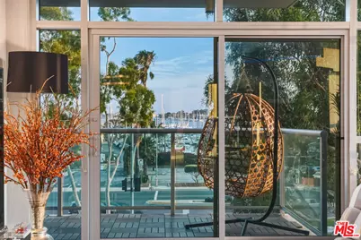 13700 Marina Pointe Dr #305, Marina del Rey, CA 90292 - Photo 3