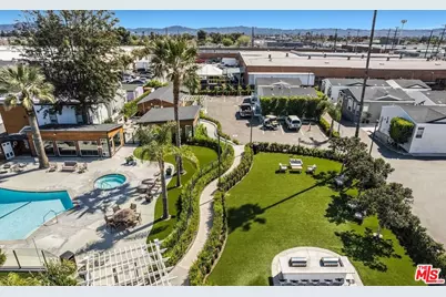 8250 Lankershim Blvd #109, North Hollywood, CA 91605 - Photo 15