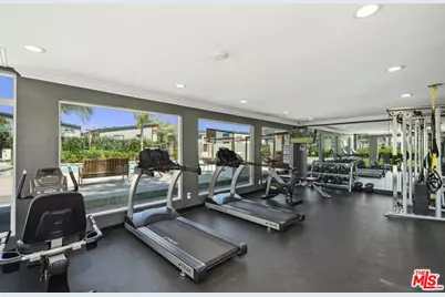 8250 Lankershim Blvd #30, North Hollywood, CA 91605 - Photo 15