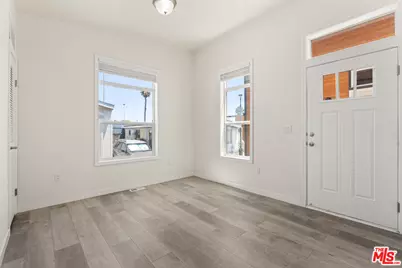 8250 Lankershim Blvd #137, North Hollywood, CA 91605 - Photo 5
