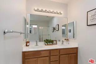 11926 Olive Glen Ln, Los Angeles, CA 90047 - Photo 23