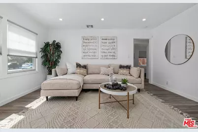 7253 Yolanda Ave, Los Angeles, CA 91335 - Photo 9