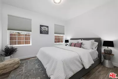 7253 Yolanda Ave, Los Angeles, CA 91335 - Photo 19