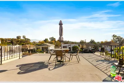 2323 Warwick Ave, Los Angeles, CA 90032 - Photo 29