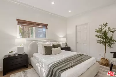 15232 Hartsook St, Sherman Oaks, CA 91403 - Photo 27