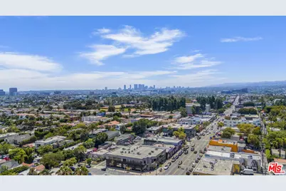 713 N Sierra Bonita Ave, Los Angeles, CA 90046 - Photo 47
