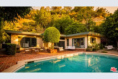 10216 Cielo Dr, Los Angeles, CA 90210 - Photo 1