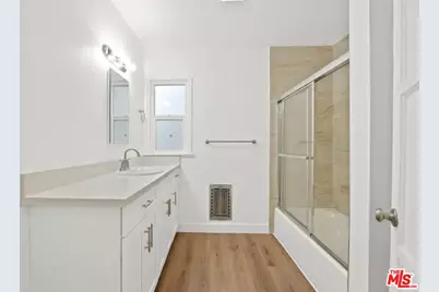 1618 Freeman St, Santa Ana, CA 92706 - Photo 11