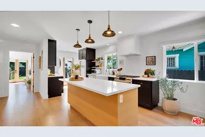 2940 11th Ave, Los Angeles, CA 90018 - Photo 9