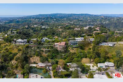 2480 Briarcrest Rd, Los Angeles, CA 90210 - Photo 37