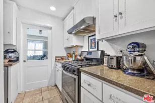 6226 Goodland Ave, Los Angeles, CA 91606 - Photo 13