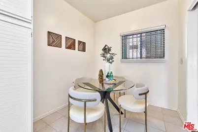 431 S Kingsley Dr #205, Los Angeles, CA 90020 - Photo 17